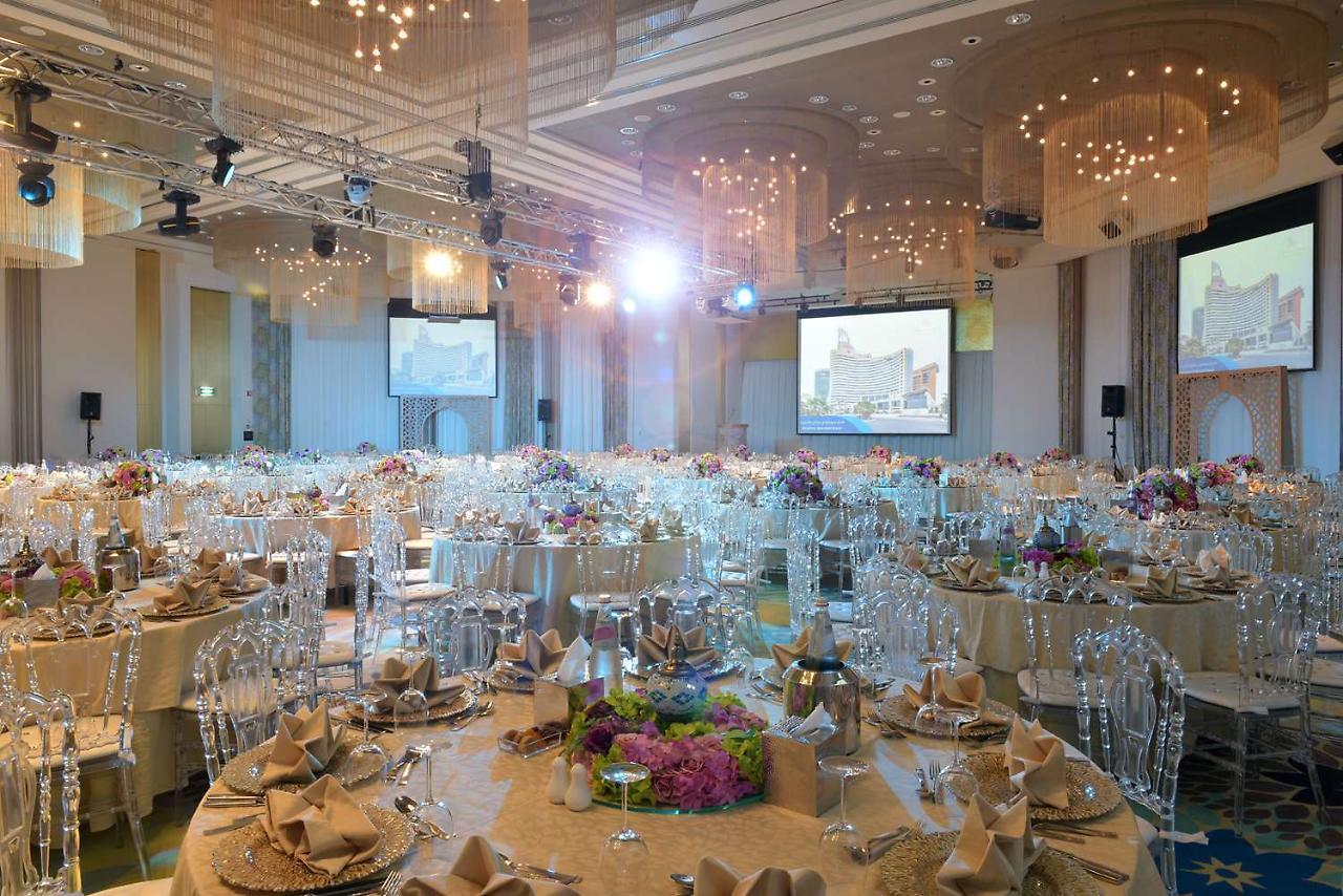 Symphony Style Hotel Kuwait Salmiya Luaran gambar The 2012 Gala Dinner