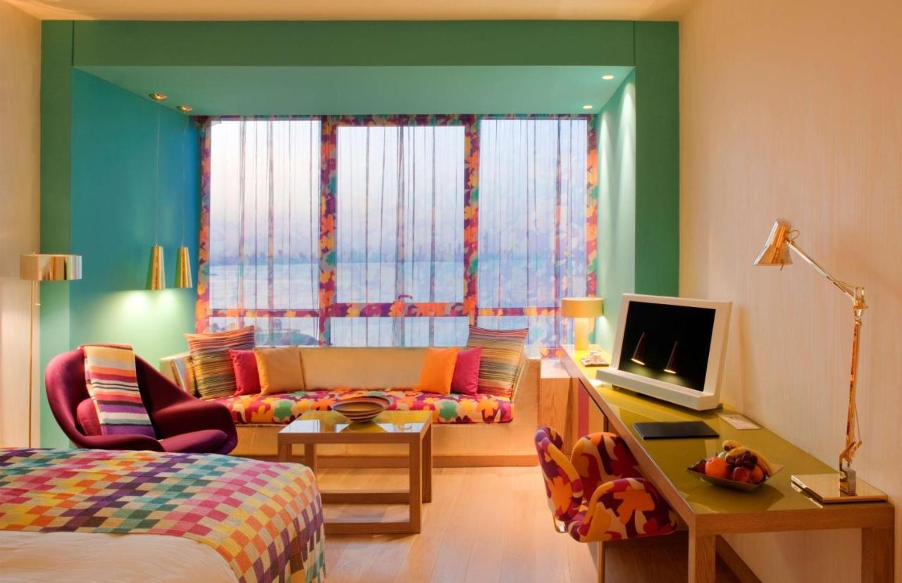Symphony Style Hotel Kuwait Salmiya Luaran gambar A room at the hotel